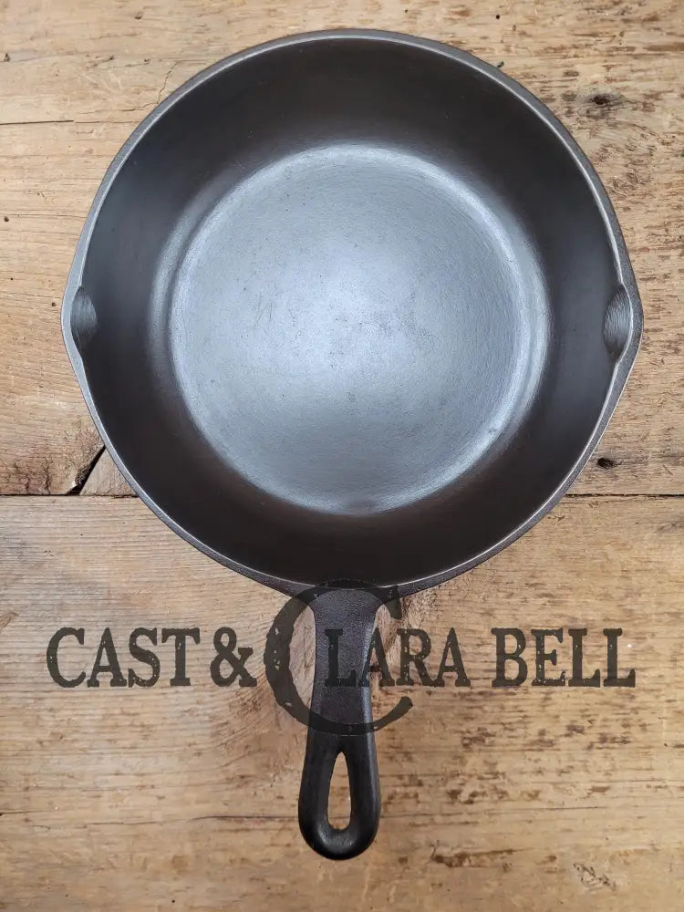Awesome saute pan! Birmingham Stove & Range 1940βs Red Mountain Series #5Y cast iron skillet with Heat Ring. Beautiful