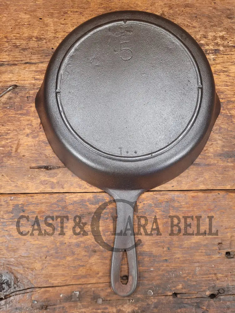Awesome Saute Skillet! 1930S Era Lodge #5 Skillet With 3 Notch Heat Ring And T Two Dots Marking At 6