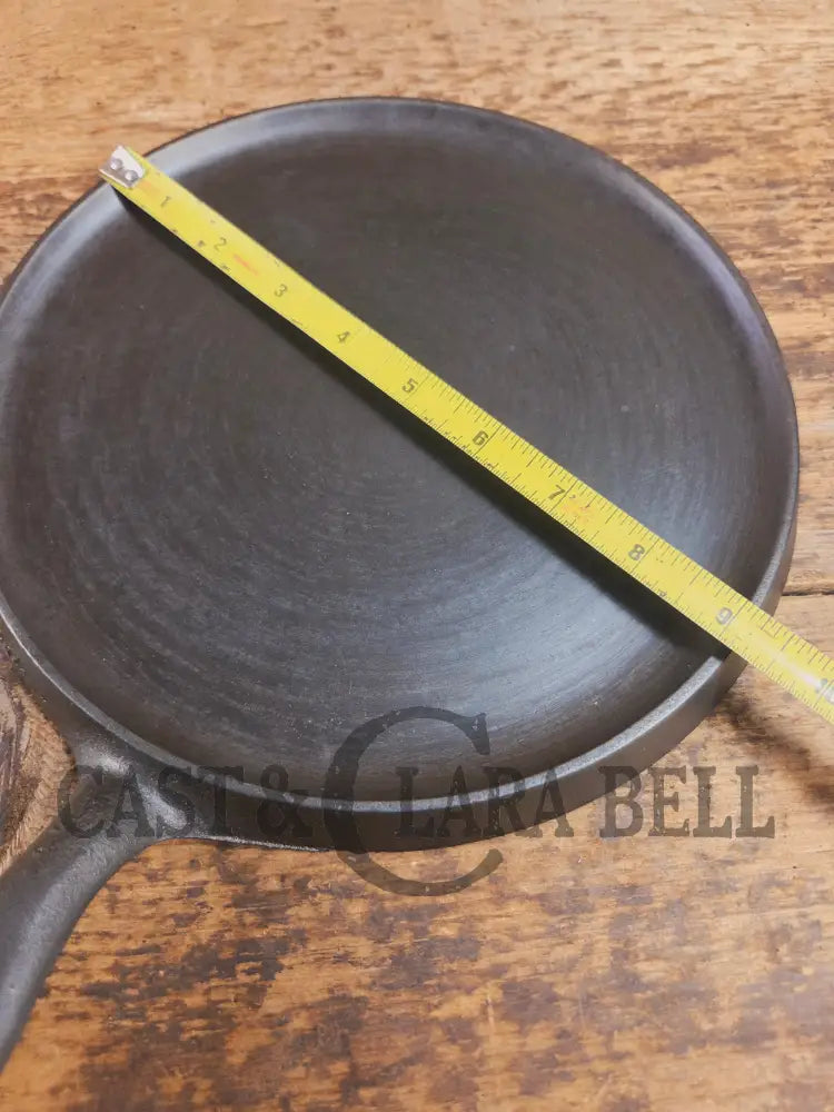 Awesome single serve piece! Lightweight early 1920 Griswold Slant Logo Vintage Griddle #8 Erie 738 Griddle