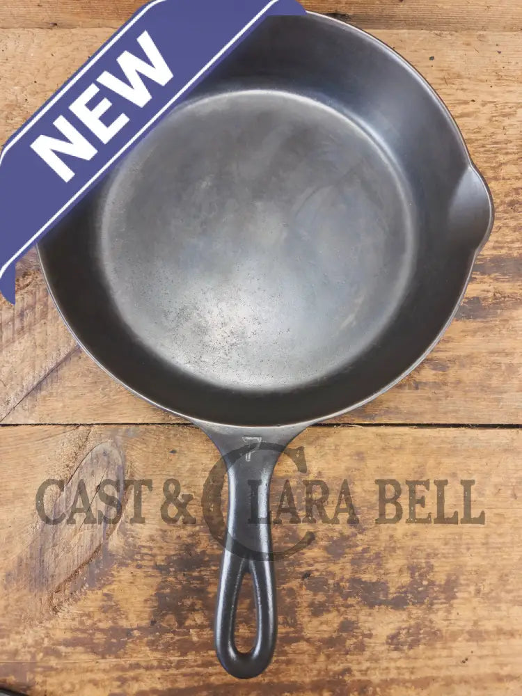 BEAUTIFUL! 1910-20βs Griswold #7 Skillet with Heat Ring and Large Block Logo 701 - Skillet