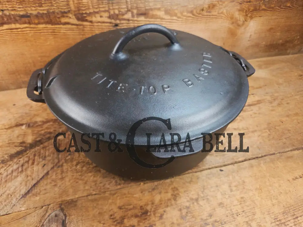 Beautiful 1920’s Griswold No. 9 Tite-Top Dutch Oven with Block Logo p/n 834 C Block Logo lid 2552. PERFECT for stews