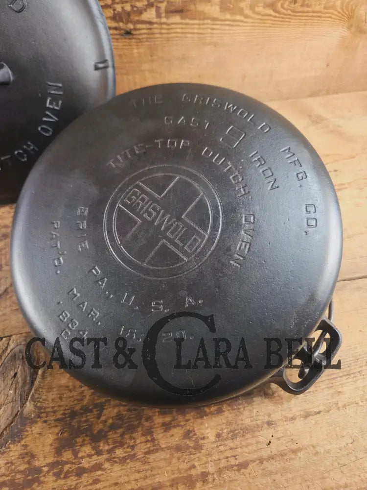 Beautiful 1920βs Griswold No. 9 Tite-Top Dutch Oven with Block Logo p/n 834 Block Logo lid 2552. PERFECT for stews