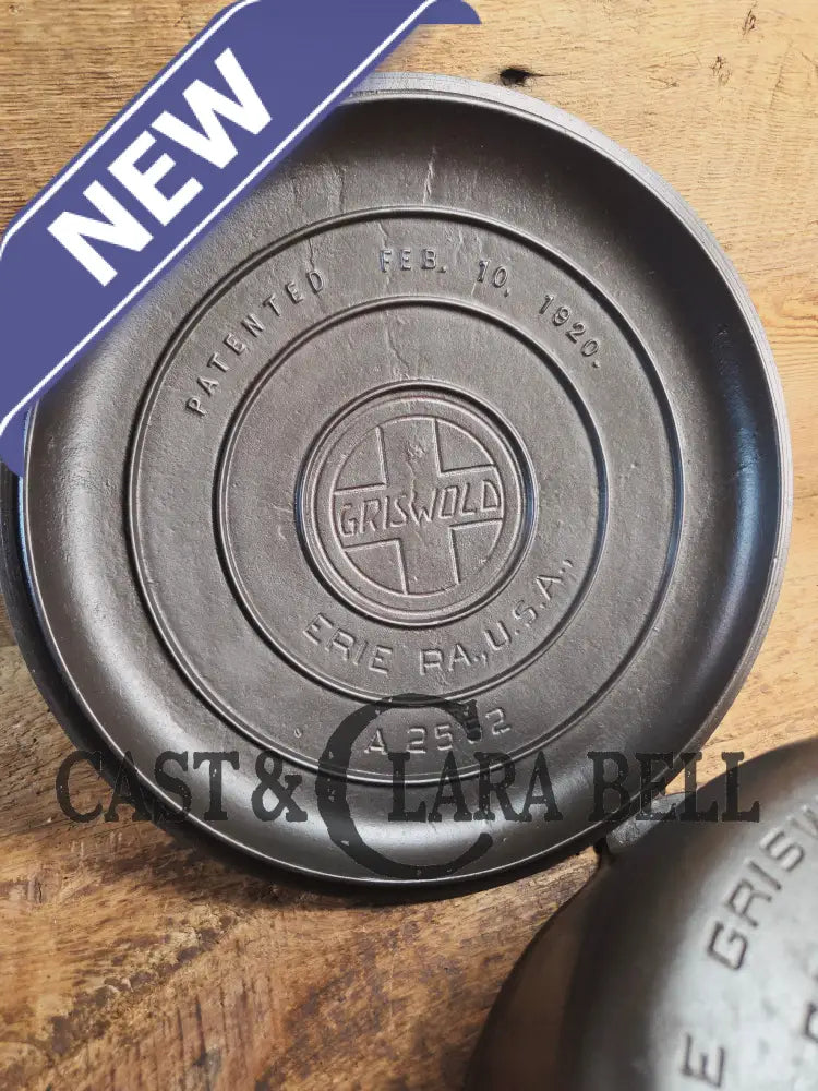 Beautiful 1920’s Griswold No. 9 Tite-Top Dutch Oven with Block Logo p/n 834 Slant Logo lid 2552. PERFECT for stews