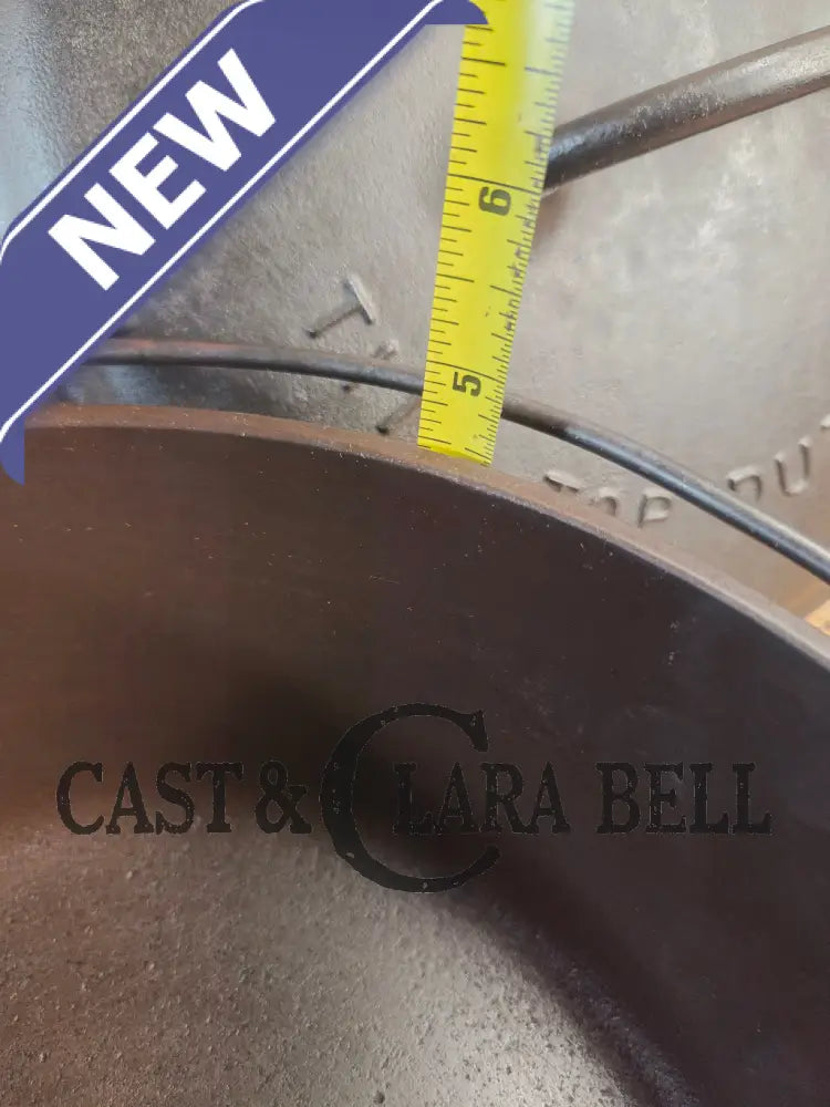 Beautiful 1920’s Griswold No. 9 Tite-Top Dutch Oven with Slant Logo p/n 834 H Block Logo lid 2552. PERFECT for stews
