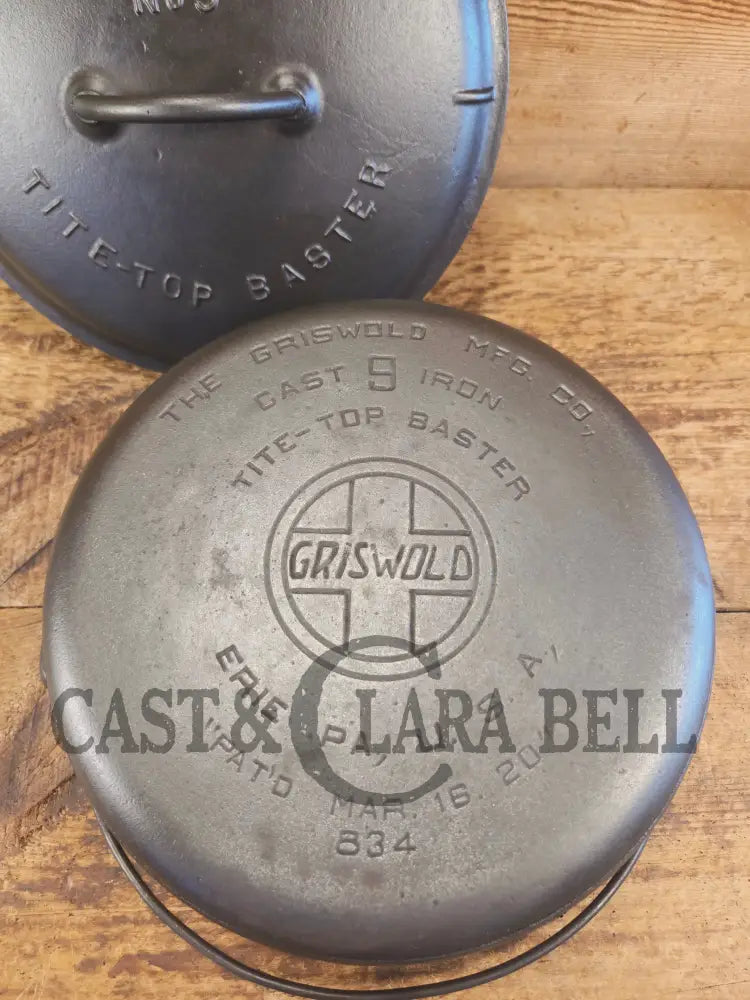 Beautiful 1920βs Griswold No. 9 Tite-Top Dutch Oven with Slant Logo p/n 834 Slant Logo lid 2552. PERFECT for stews