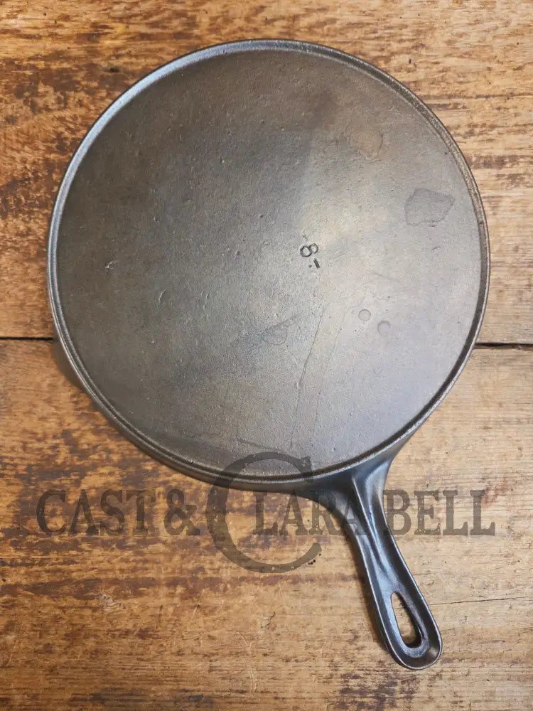 Beautiful 1920βs Vollrath #8 Cast Iron Skillet with Heat Ring - Skillet