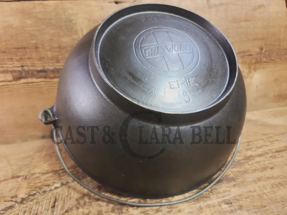 Beautiful 1930’s #5 Griswold (#783) Scotch Bowl (aka candy kettle). Hard to find really cook bowl for bread proofing