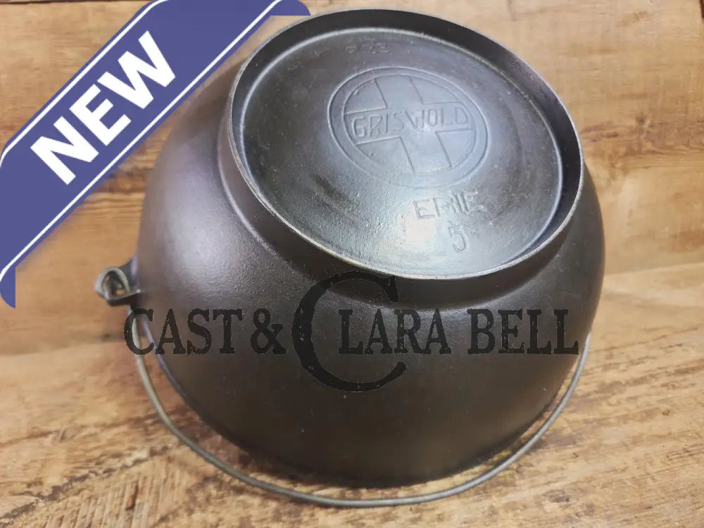 Beautiful 1930βs #5 Griswold (#783) Scotch Bowl (aka candy kettle). Hard to find really cook bowl for bread proofing