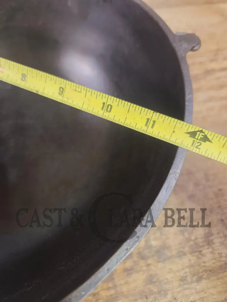 Beautiful 1930’s #5 Griswold (#783) Scotch Bowl (aka candy kettle). Hard to find really cook bowl for bread proofing