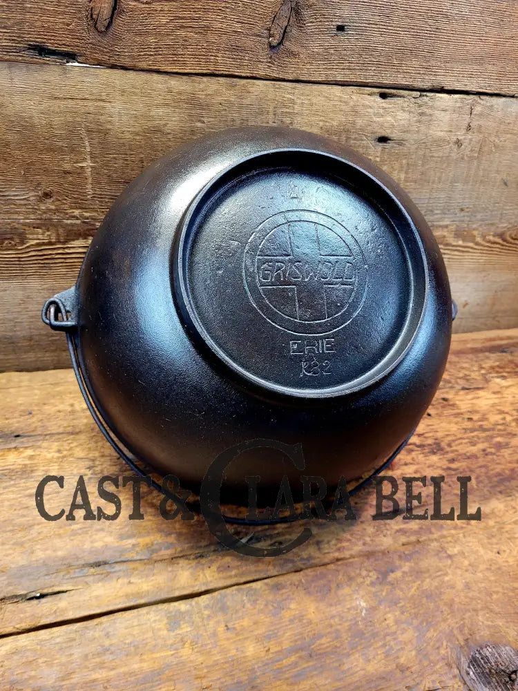 Beautiful 1930βS Griswold (#782) Scotch Bowl (Aka Candy Kettle). Hard To Find Gorgeous