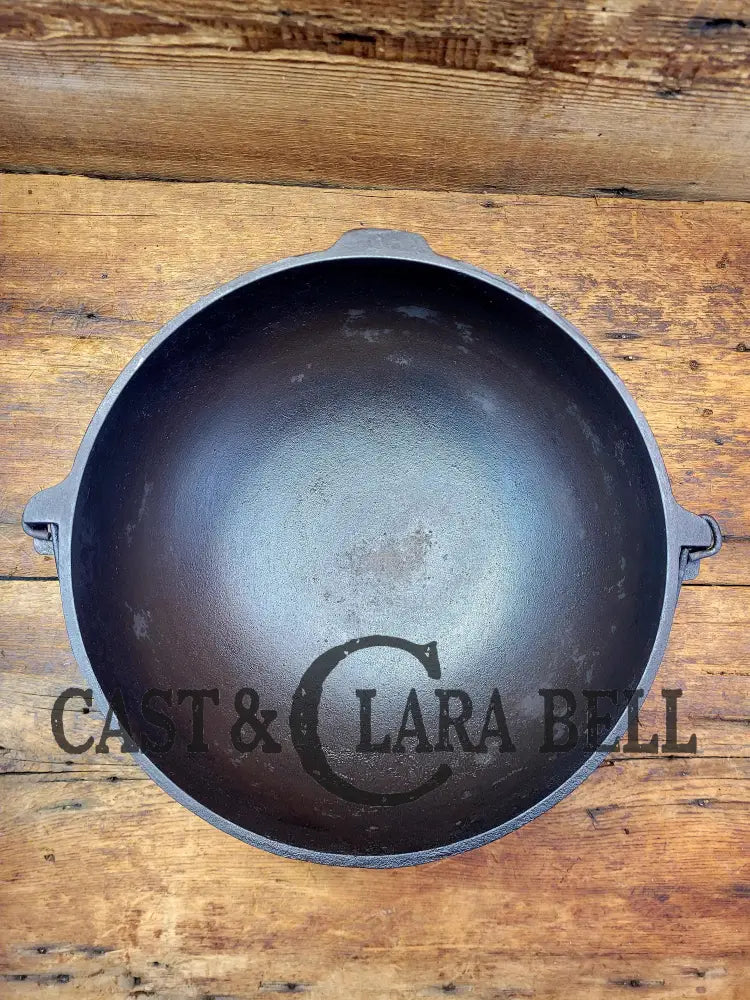 Beautiful 1930βS Griswold (#782) Scotch Bowl (Aka Candy Kettle). Hard To Find Gorgeous