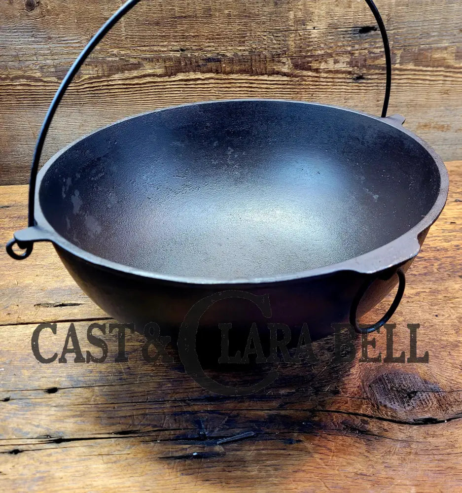 Beautiful 1930βS Griswold (#782) Scotch Bowl (Aka Candy Kettle). Hard To Find Gorgeous