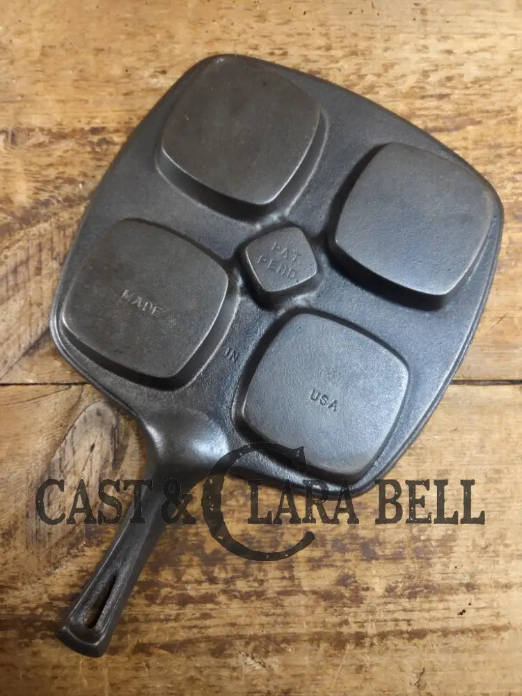 Beautiful 1940βs later series Wagner Square βBenedictβ skillet. Perfect for cooking multiple sandwiches at once. A