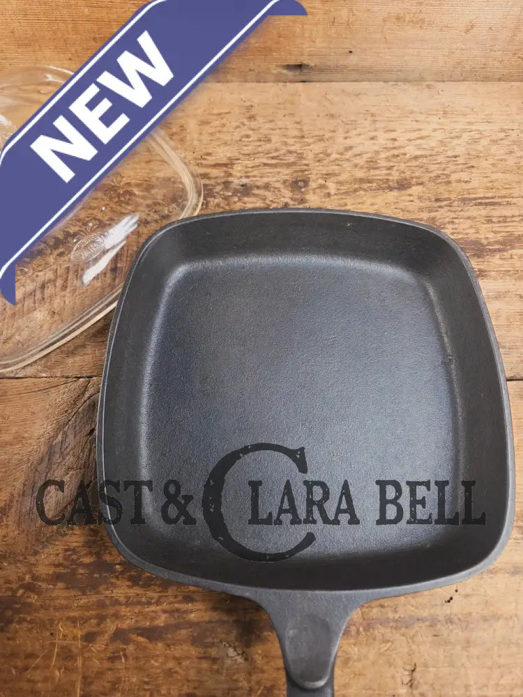 Beautiful 1940’s later series Wagner Square Skillet with Wagner Glass square lid. Perfect for breakfasts frying and