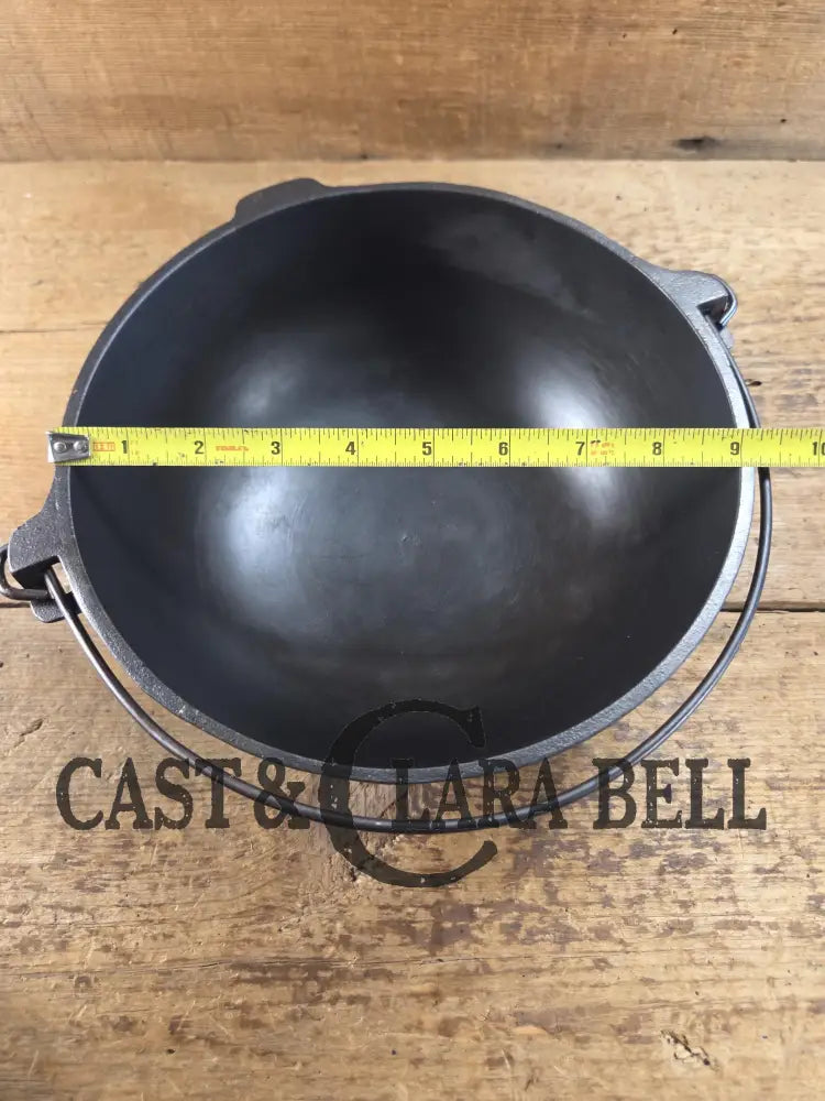Beautiful #2 1910âs Slant Logo ERIE Griswold (#780) Scotch Bowl (aka candy kettle). Hard to find GORGEOUS collectorâs