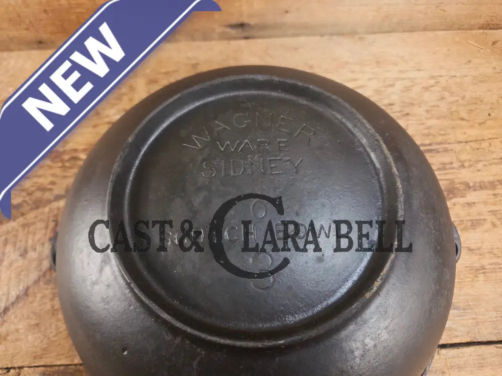 Beautiful #3 1910’s era Wagner Sidney #3 Scotch Bowl (aka candy kettle). Hard to find GORGEOUS collector’s piece Dutch