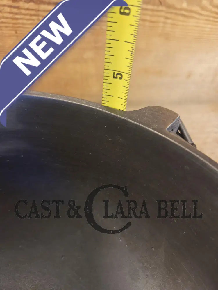 Beautiful #3 1930βs Large Block Logo Griswold (#781) Scotch Bowl (aka candy kettle). Hard to find GORGEOUS collectorβs