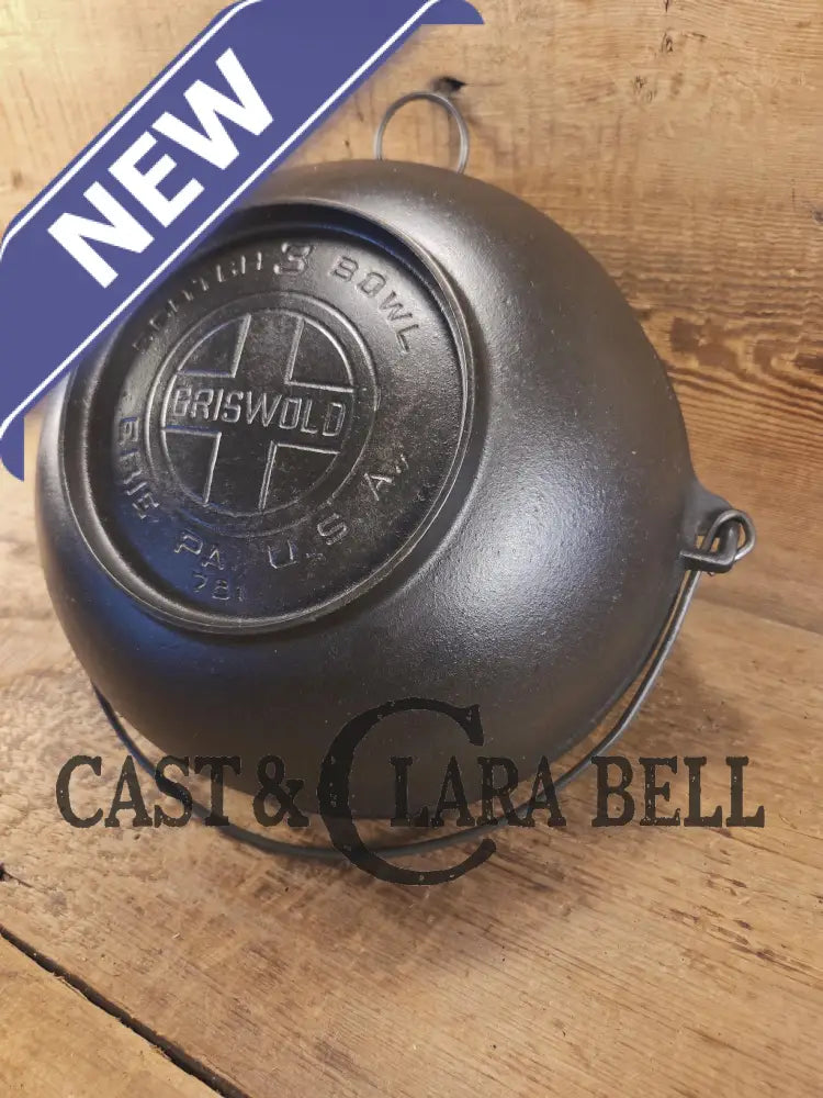 Beautiful #3 1930βs Large Block Logo Griswold (#781) Scotch Bowl (aka candy kettle). Hard to find GORGEOUS collectorβs