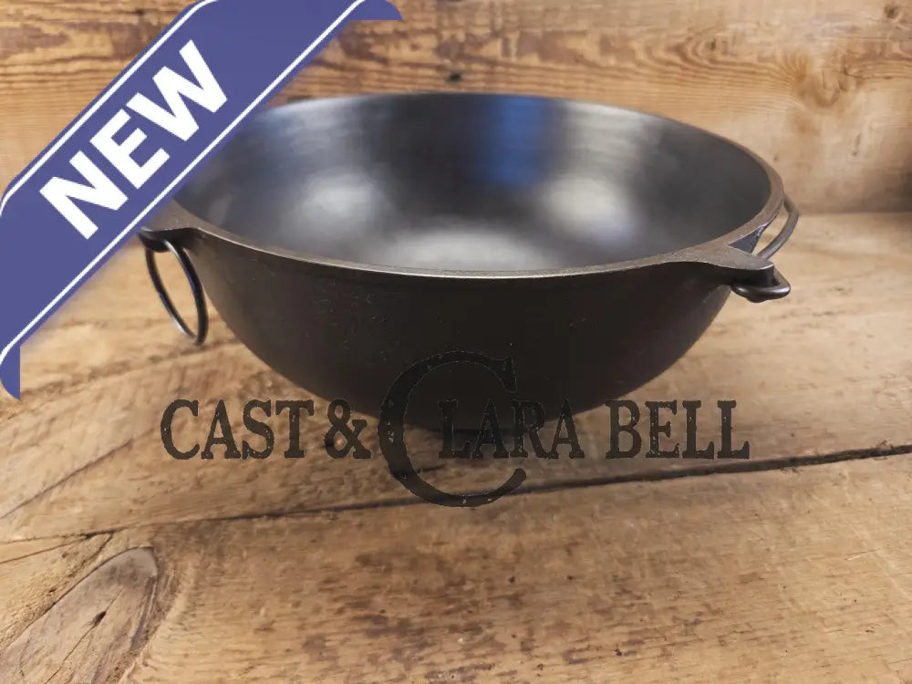 Beautiful #3 1930βs Large Block Logo Griswold (#781) Scotch Bowl (aka candy kettle). Hard to find GORGEOUS collectorβs