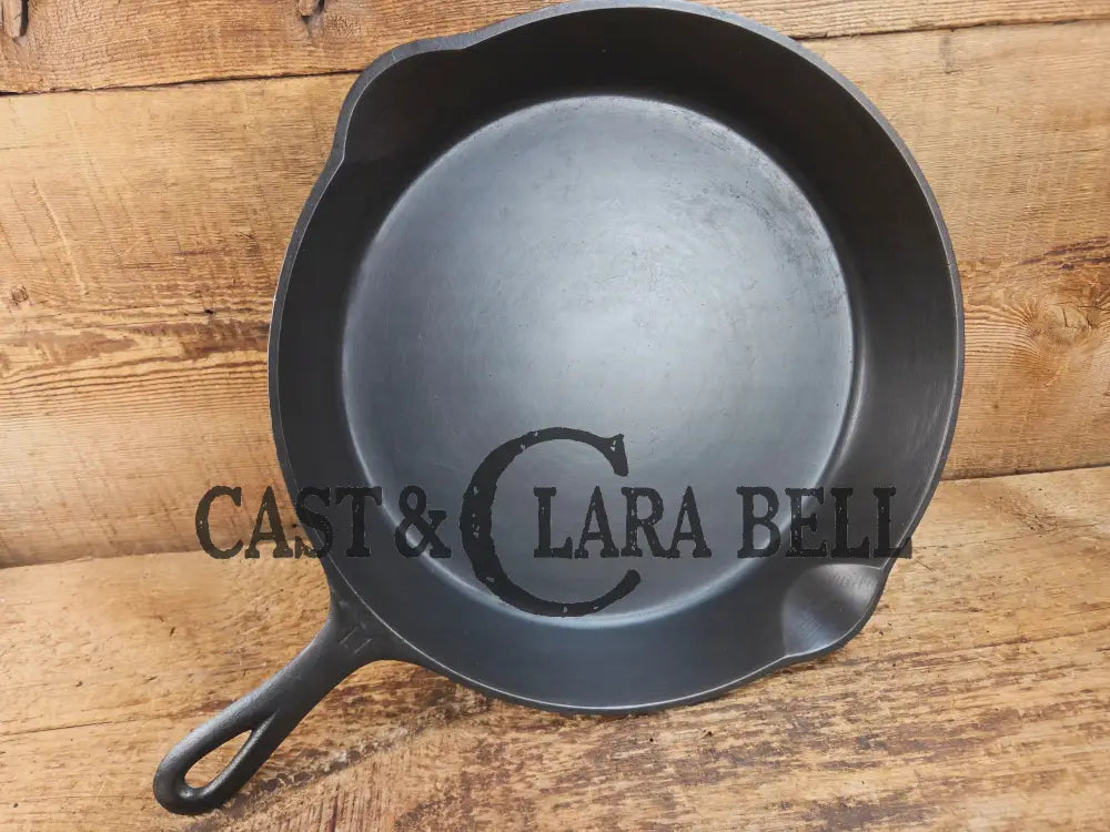 Beautiful and huge! 1920βs Griswold #11 Skillet with Large Block Logo and Heat Ring EPA USA p/n 717 A. Restored and