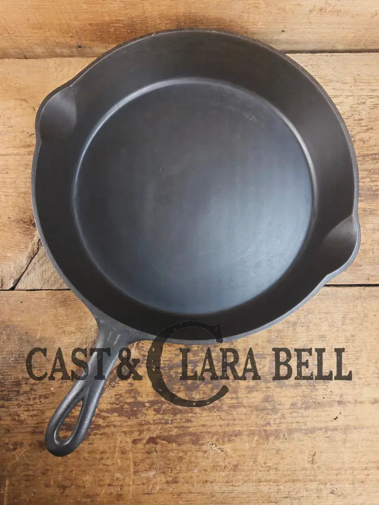 Beautiful and huge! 1920βs Griswold #11 Skillet with Large Block Logo and Heat Ring EPA USA p/n 717 A. Restored and