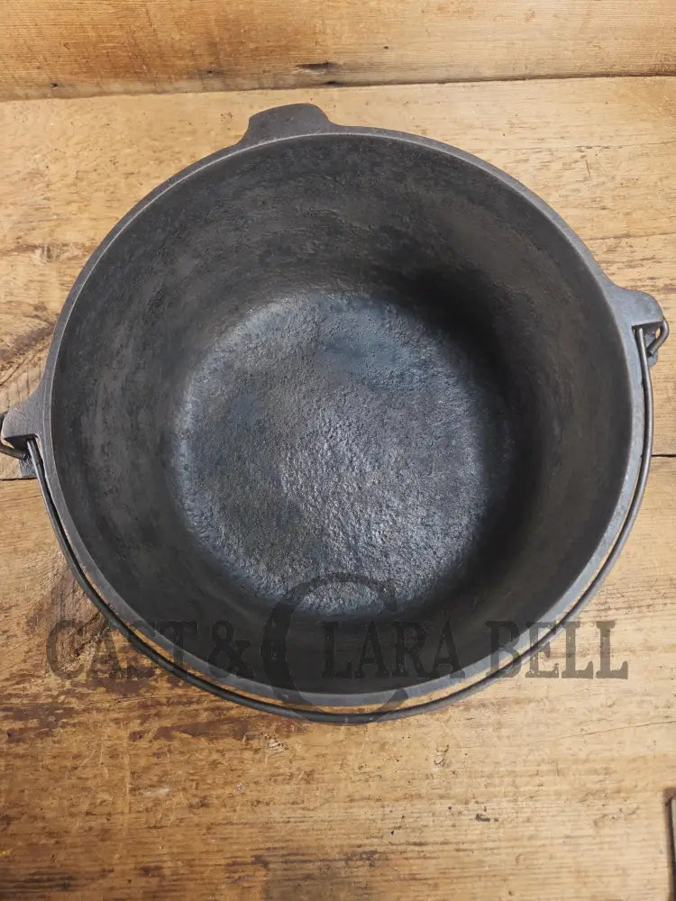 Beautiful and tough to find #6 1930’s Block Logo Griswold (#936) Maslin Kettle! Gorgeous collector and canner piece!