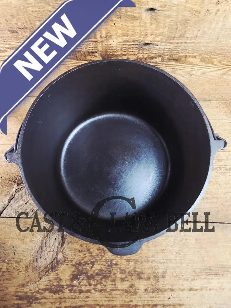 Beautiful and tough to find #8 1930βs Block Logo Griswold (#938) Maslin Kettle! Gorgeous collector and canner piece!