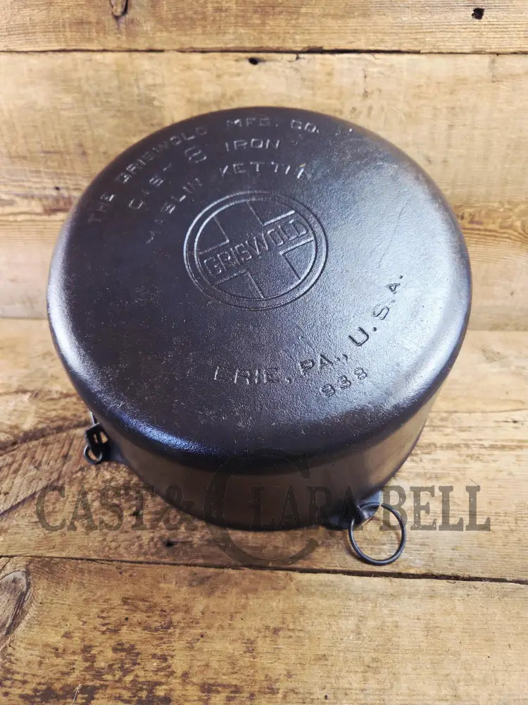 Beautiful and tough to find #8 1930βs Block Logo Griswold (#938) Maslin Kettle! Gorgeous collector and canner piece!