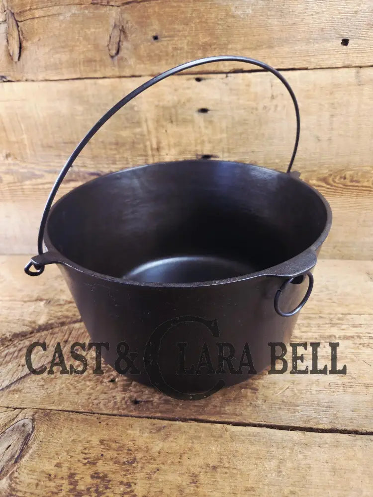 Beautiful and tough to find #8 1930โs Block Logo Griswold (#938) Maslin Kettle! Gorgeous collector and canner piece!