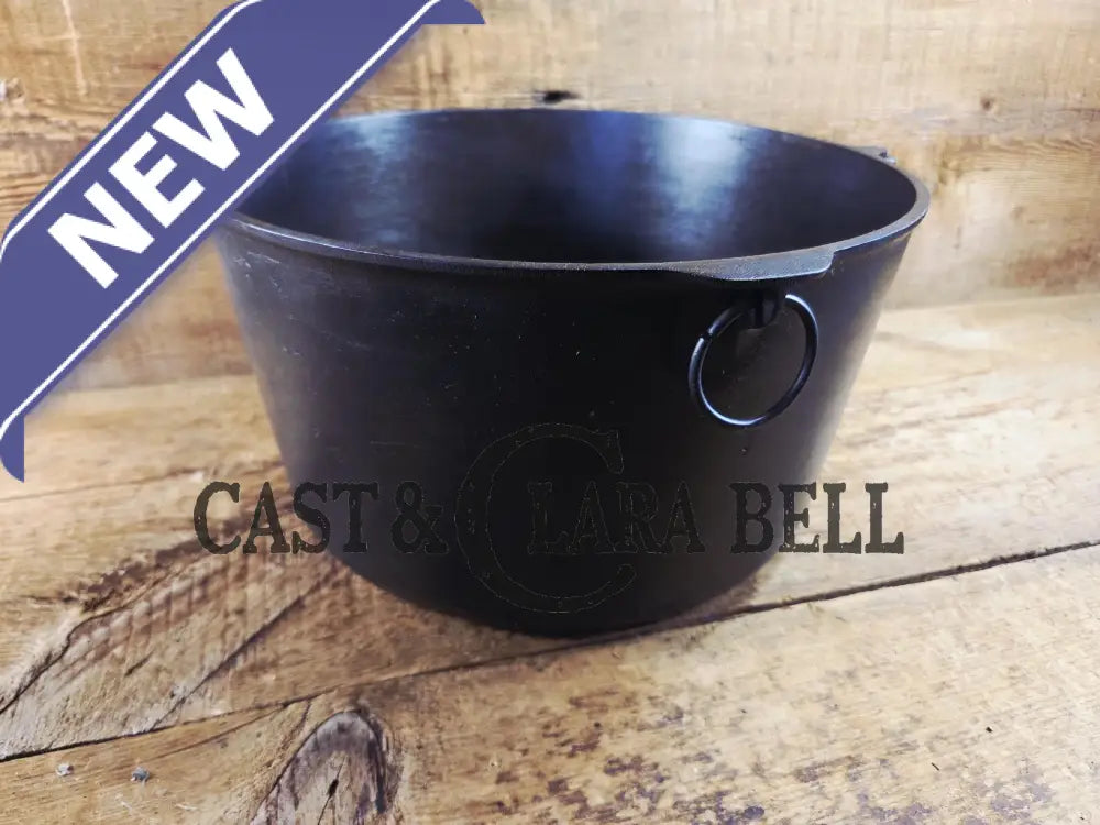 Beautiful and tough to find #8 1930βs Block Logo Griswold (#938) Maslin Kettle! Gorgeous collector and canner piece!