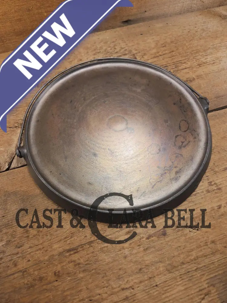 Beautiful!! Early 1920βs Griswold Slant Logo βErieβ No. 12 Round Griddle Bailed 741. Ghostmark Slant logo as well!
