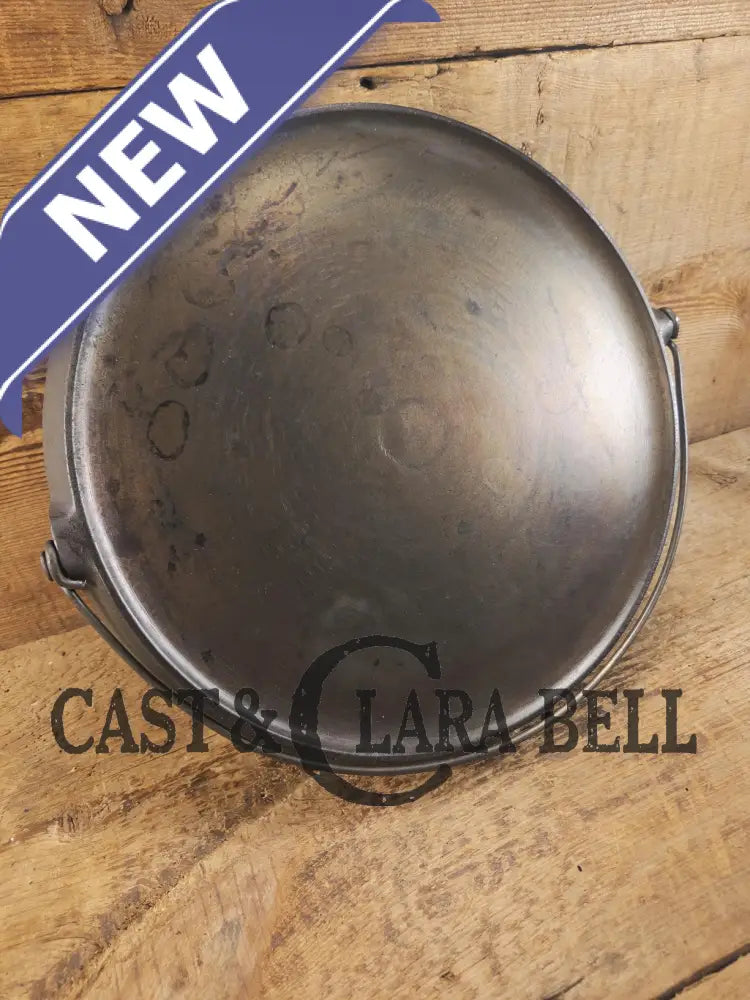 Beautiful!! Early 1920βs Griswold Slant Logo βErieβ No. 12 Round Griddle Bailed 741. Ghostmark Slant logo as well!