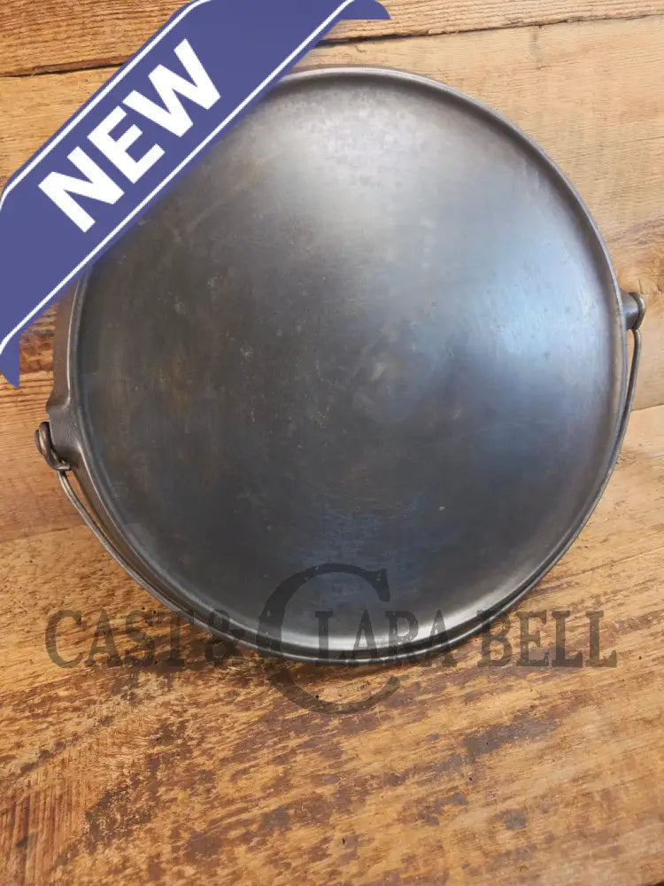 Beautiful!! Early 1920’s Griswold Slant Logo ’Erie’ No. 12 Round Griddle Bailed 741. Perfect Pizza Griddle - Griddle