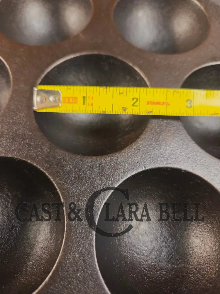 Beautiful early Griswold No. 32 Cast Iron Aebleskiver 962. Awesome poached eggs! Skillet