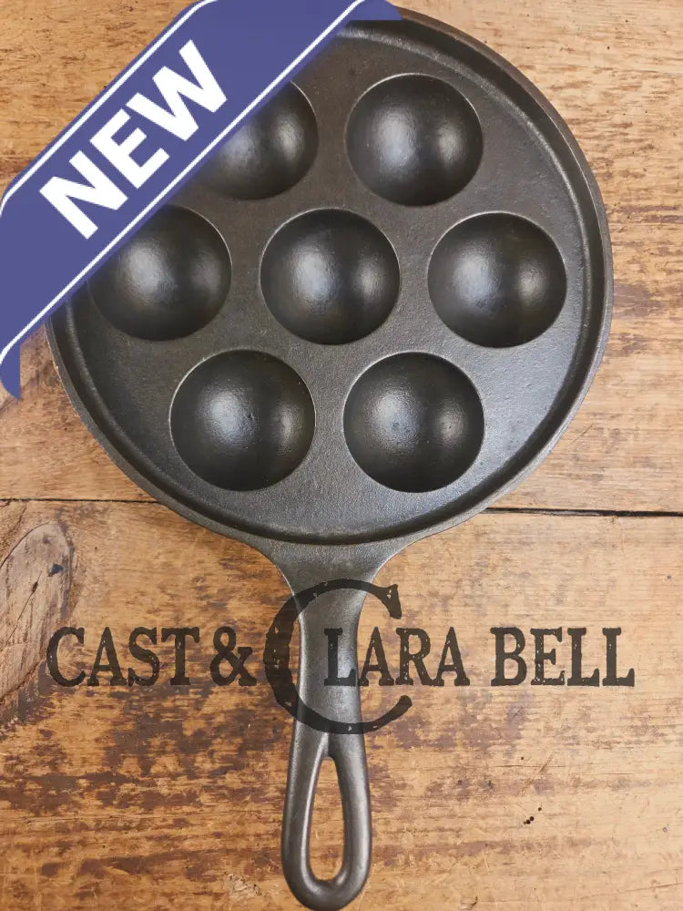 Beautiful early Griswold No. 32 Cast Iron Aebleskiver 962. Awesome poached eggs! Skillet