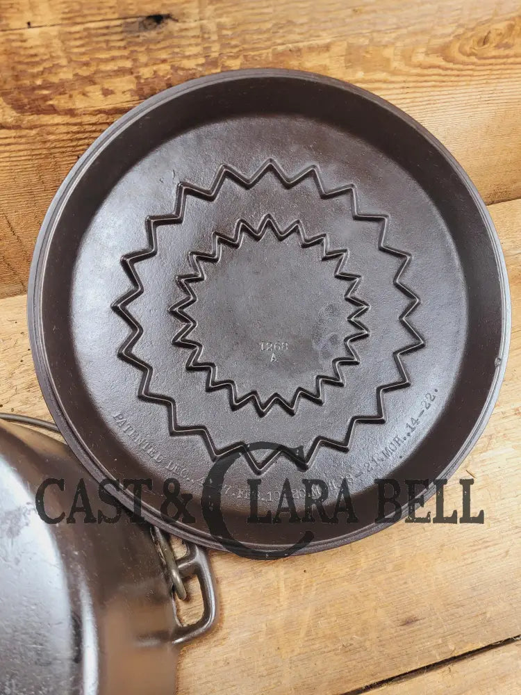 Beautiful & elegant! 1930’s Wagner Ware #8 Drip Drop Roaster #1268 A w/ Sawtooth Lid p/n 1268 A. Raised Letter lid.