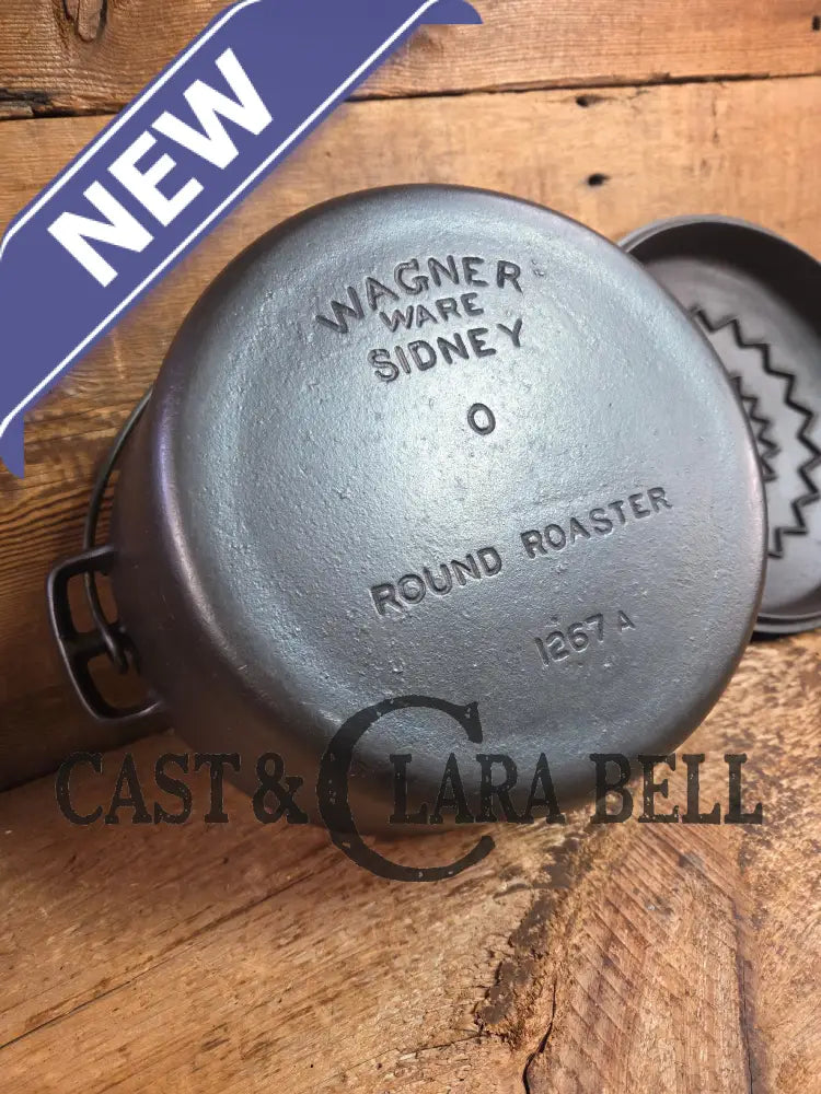 Beautiful elegant and tough to find! 1920’s Wagner Ware #7 Round Roaster with #1267 w/ fully marked Sawtooth Lid Dutch