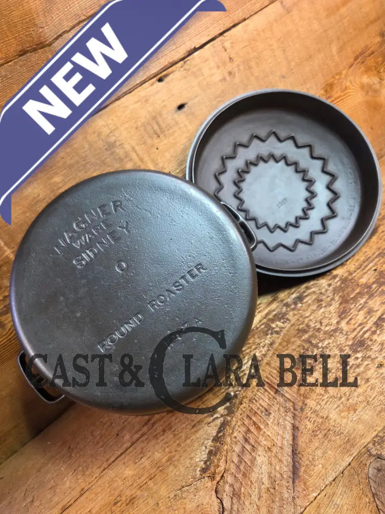 Beautiful elegant and tough to find! 1920’s Wagner Ware #7 Round Roaster with #1267 w/ fully marked Sawtooth Lid Dutch