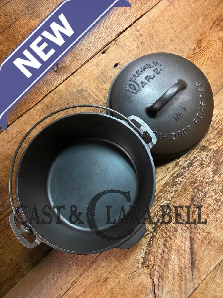 Beautiful elegant and tough to find! 1920’s Wagner Ware #7 Round Roaster with #1267 w/ fully marked Sawtooth Lid Dutch