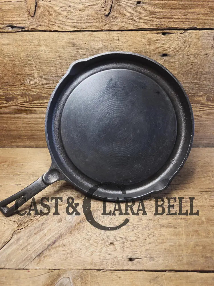 Beautiful gift! Square handled 1950βs Wagner Ware Fat Free Fryer skillet griddle w rim drain 1102. Perfect for pancakes