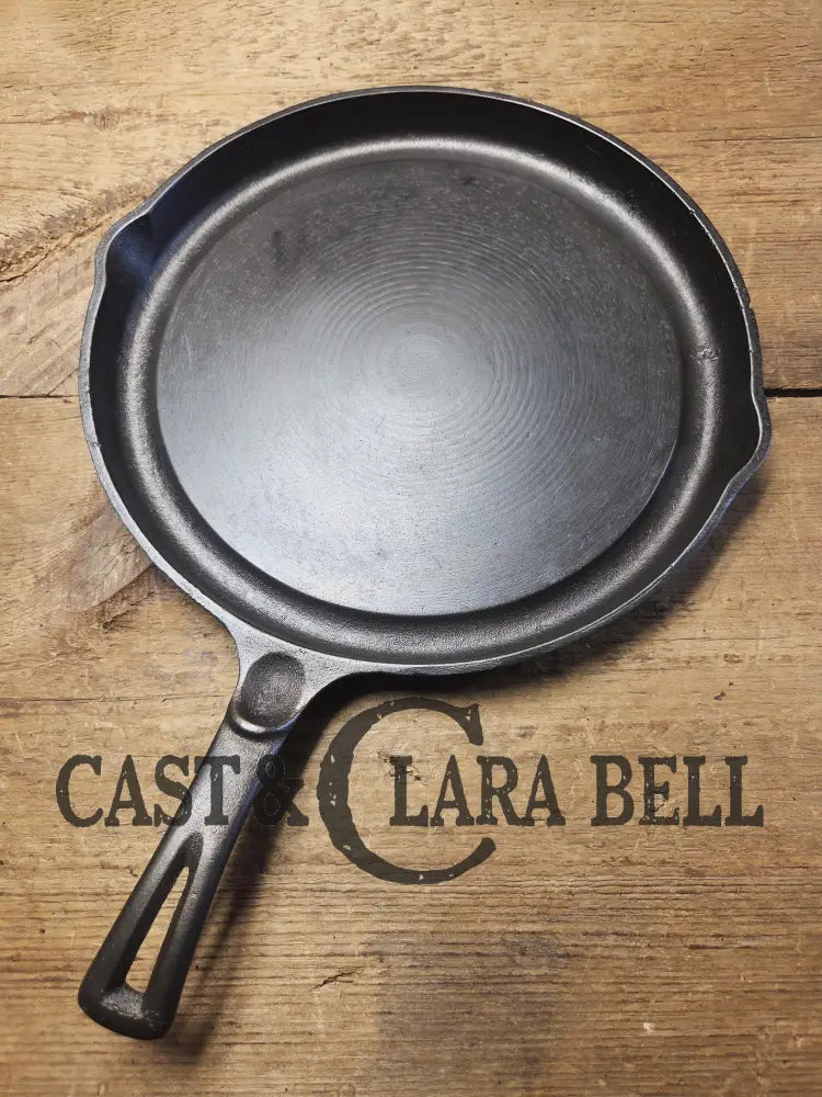 Beautiful gift! Square handled 1950โs Wagner Ware Fat Free Fryer skillet griddle w rim drain 1102. Perfect for pancakes