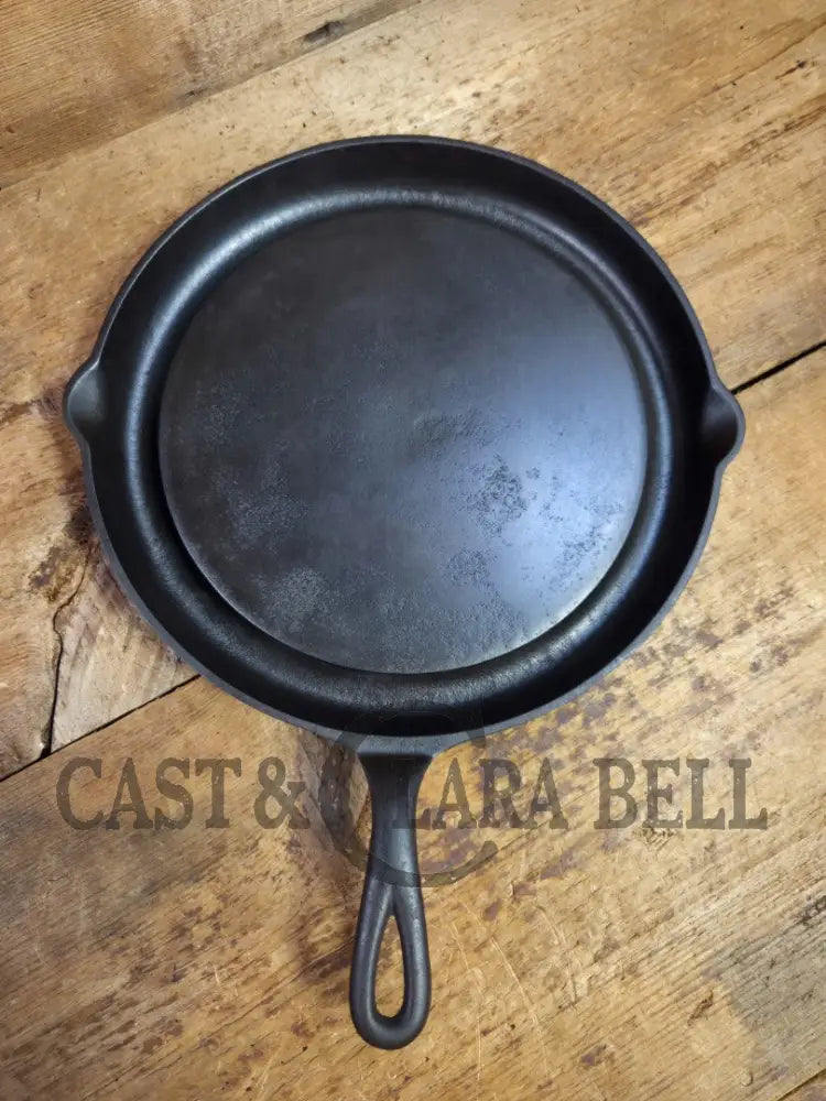 Beautiful gift! Wagner Ware Greaseless Fryer skillet griddle with rim drain 1102 D. Perfect for pancakes or grilled