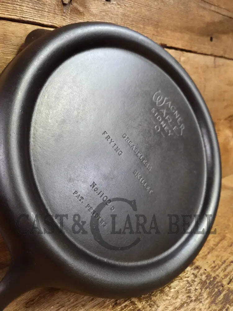 Beautiful gift! Wagner Ware Greaseless Fryer skillet griddle with rim drain 1102 D. Perfect for pancakes or grilled