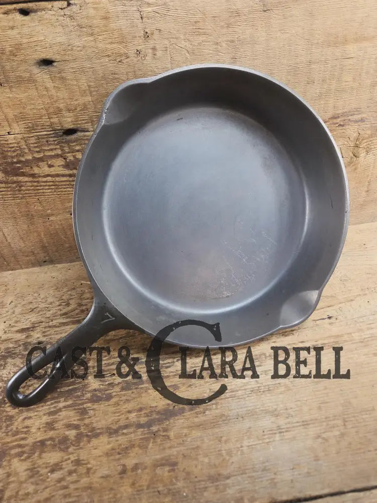 Beautiful! Griswold #7 Skillet with Large Block Logo and Smooth Bottom 701 D. Restored and Ready to Use! SC24