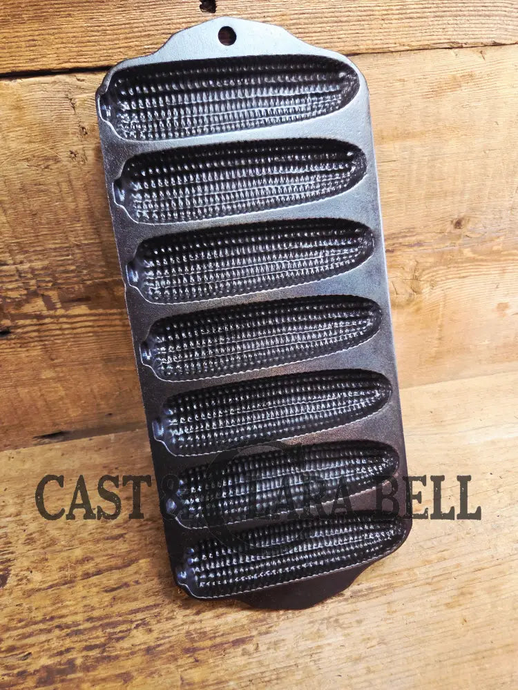 Beautiful Griswold No. 273 Crispy Corn Stick Pan p/n 930. Great gift idea or a perfect gift for you! Restored and Ready