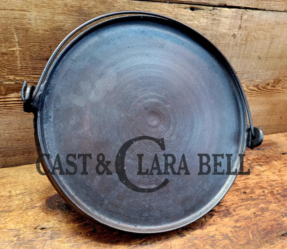 Beautiful Late 1800βS Gate Marked Bailed Griddle. Great For Pizzas Pancakes Or Omelettes On The
