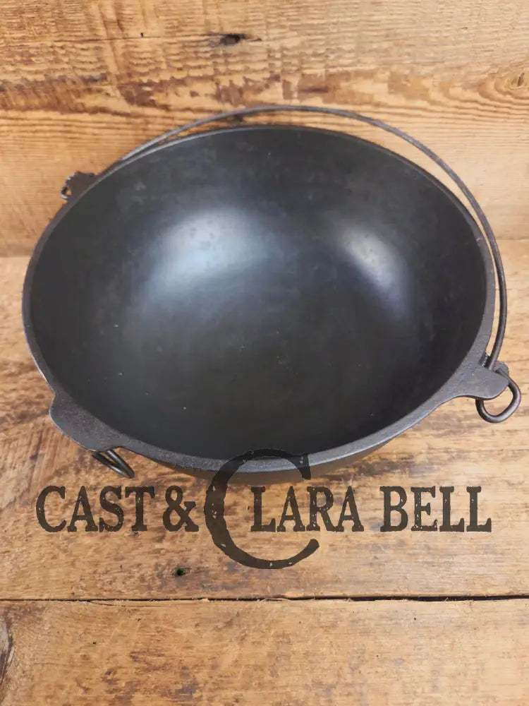 Beautiful late 1800’s Griswold ERIE (#781) candy kettle. Hard to find GORGEOUS collector’s piece Dutch Ovens Trivets &