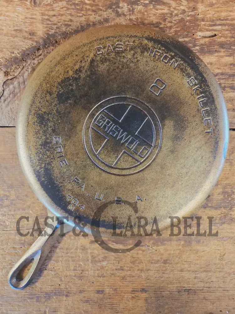 Beautiful patina! 1920’s Griswold #8 Skillet with Large Block Logo and Smooth Bottom 704 N - Skillet
