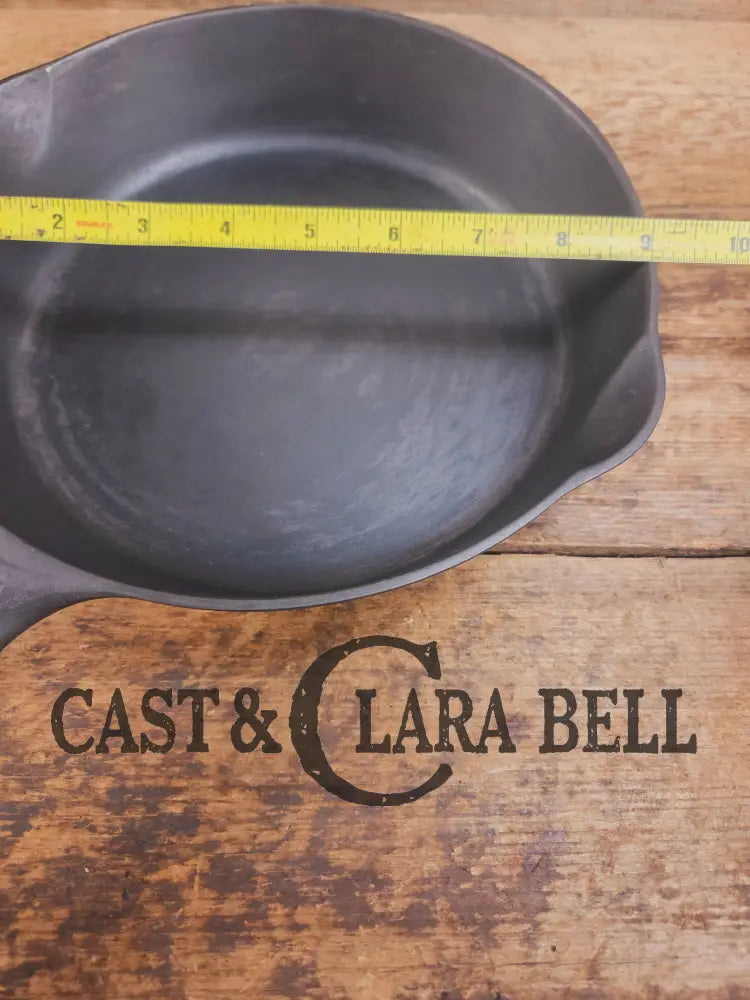 Beautiful Saute Pan! 1940βs Griswold #6 Cast Iron Skillet w/ Small Block Logo Flat Style Handle and Smooth Bottom 699 W