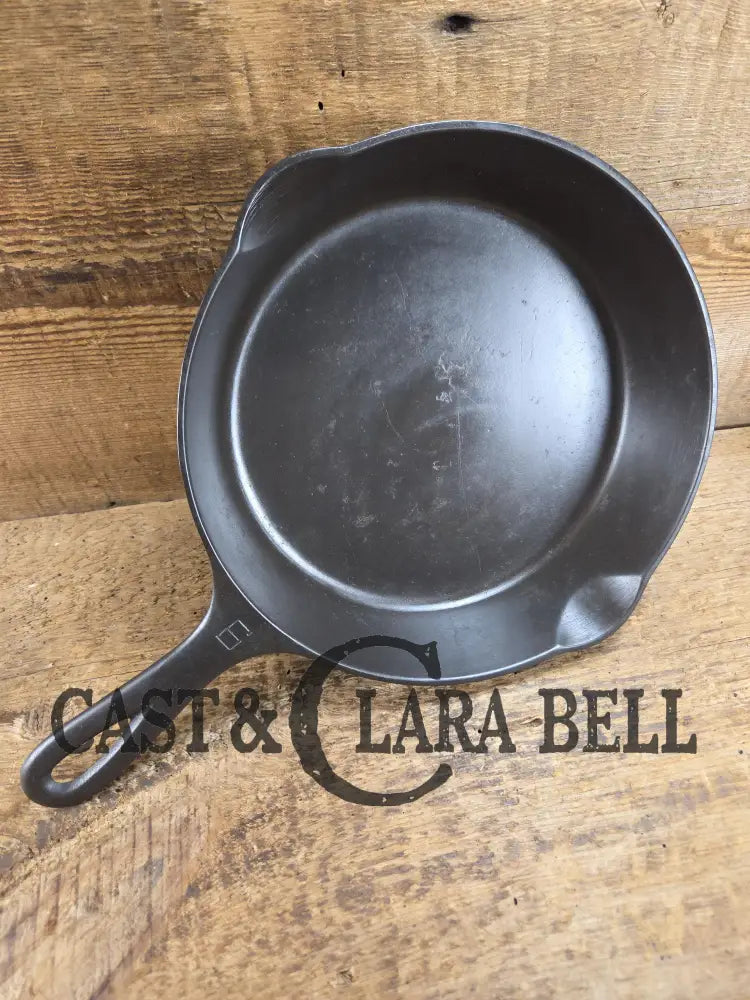 Beautiful Saute Pan! 1940’s Griswold #6 Cast Iron Skillet w/ Small Block Logo Flat Style Handle and Smooth Bottom 699